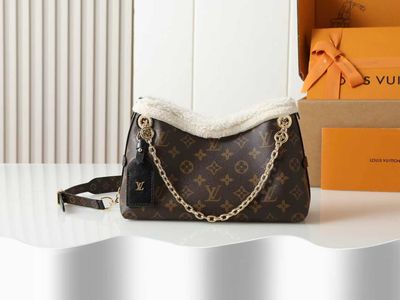 Louis Vuitton crossbody bag – ODSG51