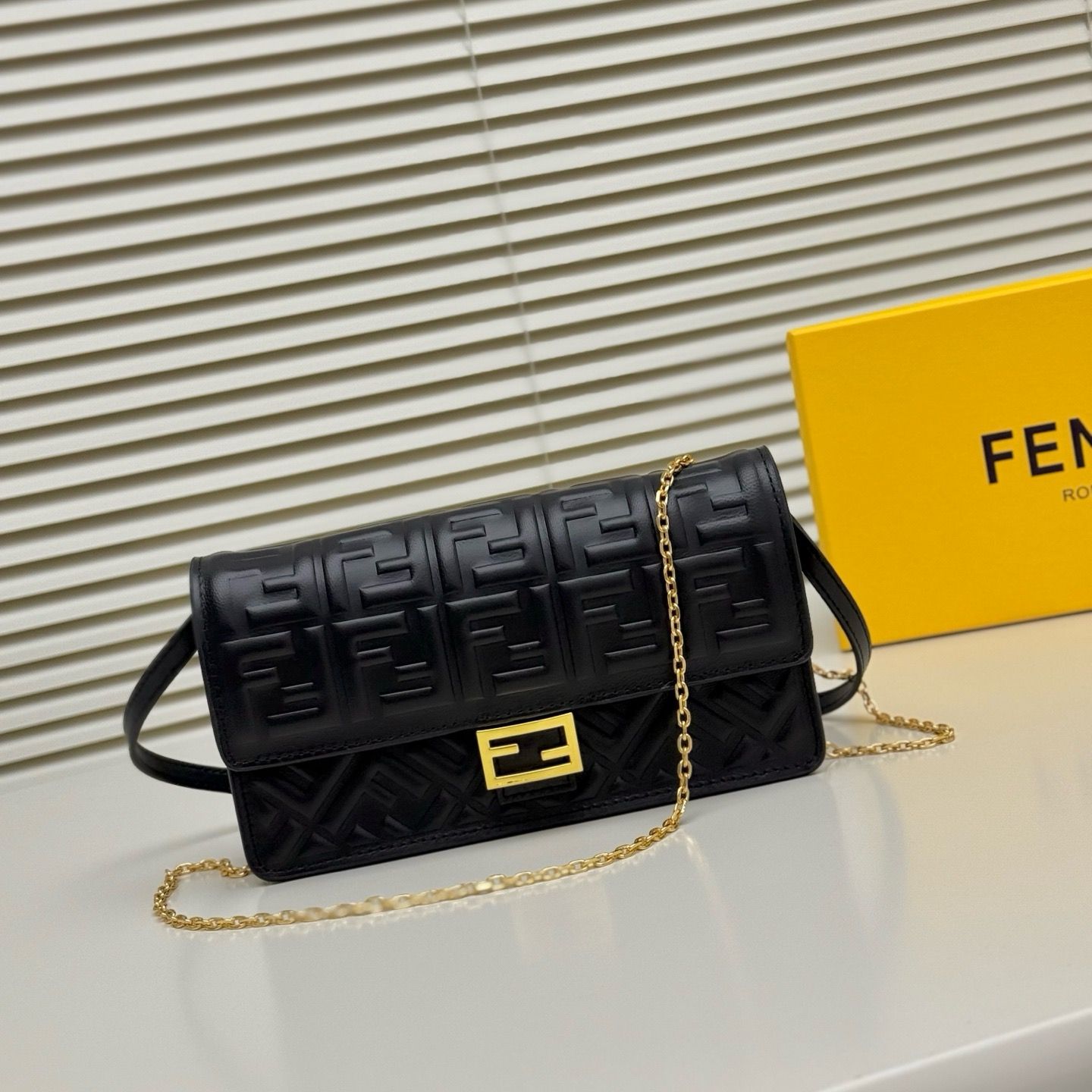 Fendi bag – FIZG14 Embossed Leather Shoulder Bag with Gold Chain