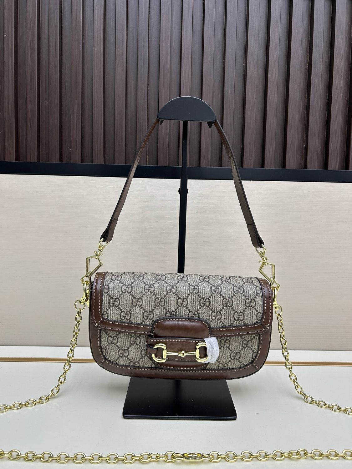 Gucci bag — GHRG18 GG Supreme Mini Shoulder Bag with Chain Accent
