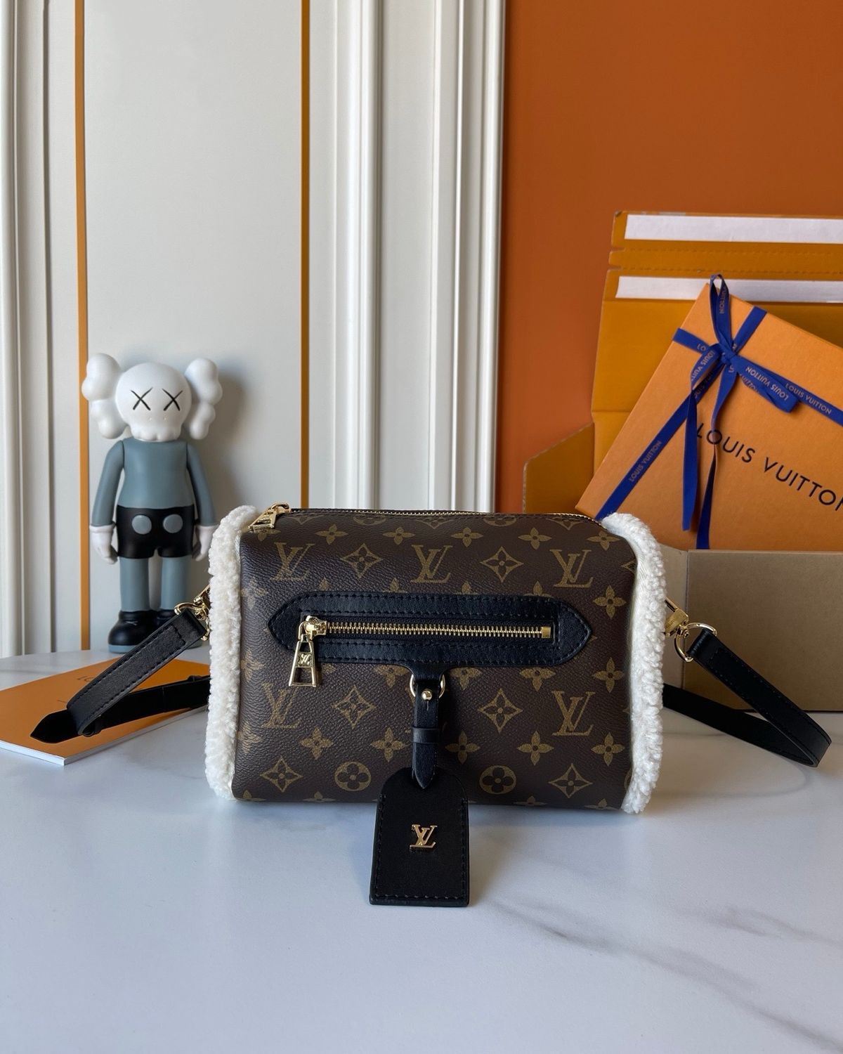 Louis Vuitton Crossbody Bag — ODSH19 Teddy Mitt Monogram Pillow Bag