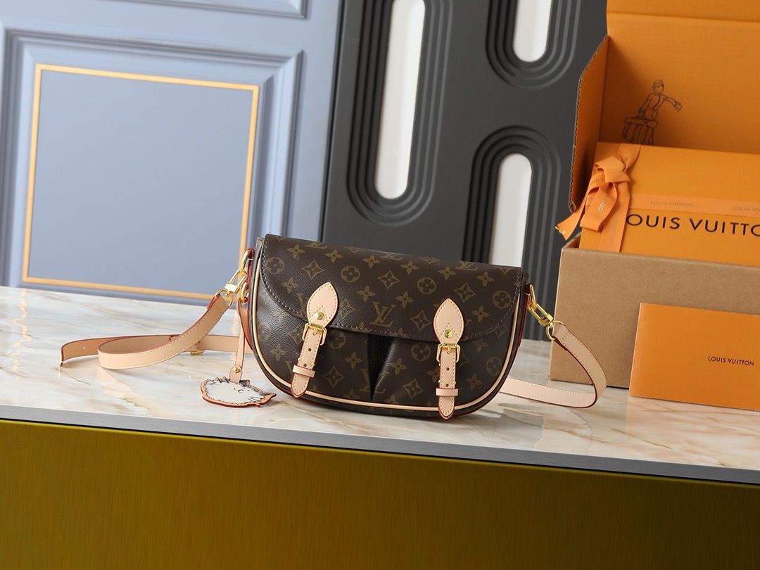 Louis Vuitton Crossbody Bag — ODSH36 Escape Monogram Bag