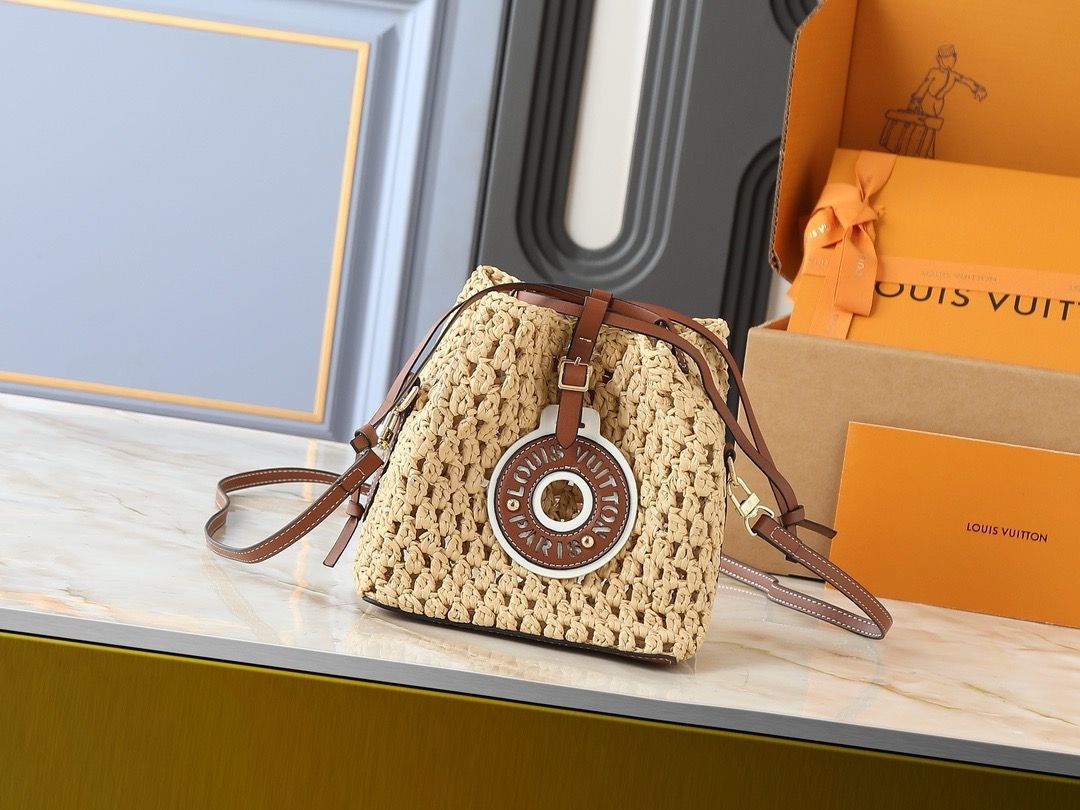 Louis Vuitton Crossbody Bag — Noe Purse ODSH41