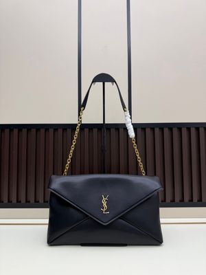 Yves Saint Laurent envelope chain bag REUA03
