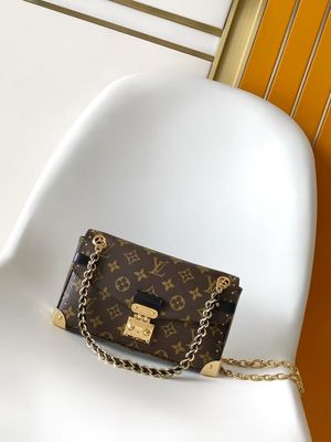 Louis Vuitton trunkie east west crossbody bag ODTA01