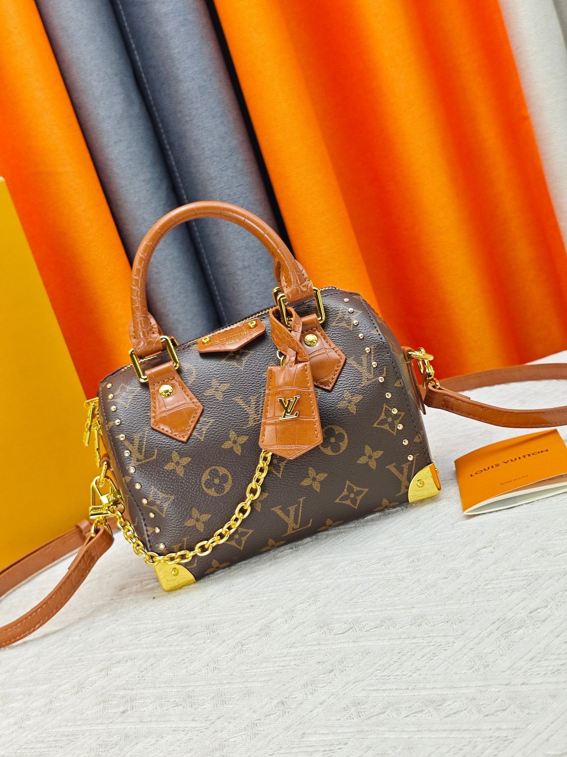 Louis Vuitton nano speedy chain crossbody women bag ODTC01