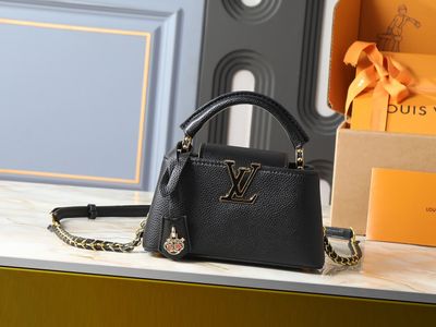 Louis Vuitton capucines east west bb women small crossbody bag handbag ODTE06