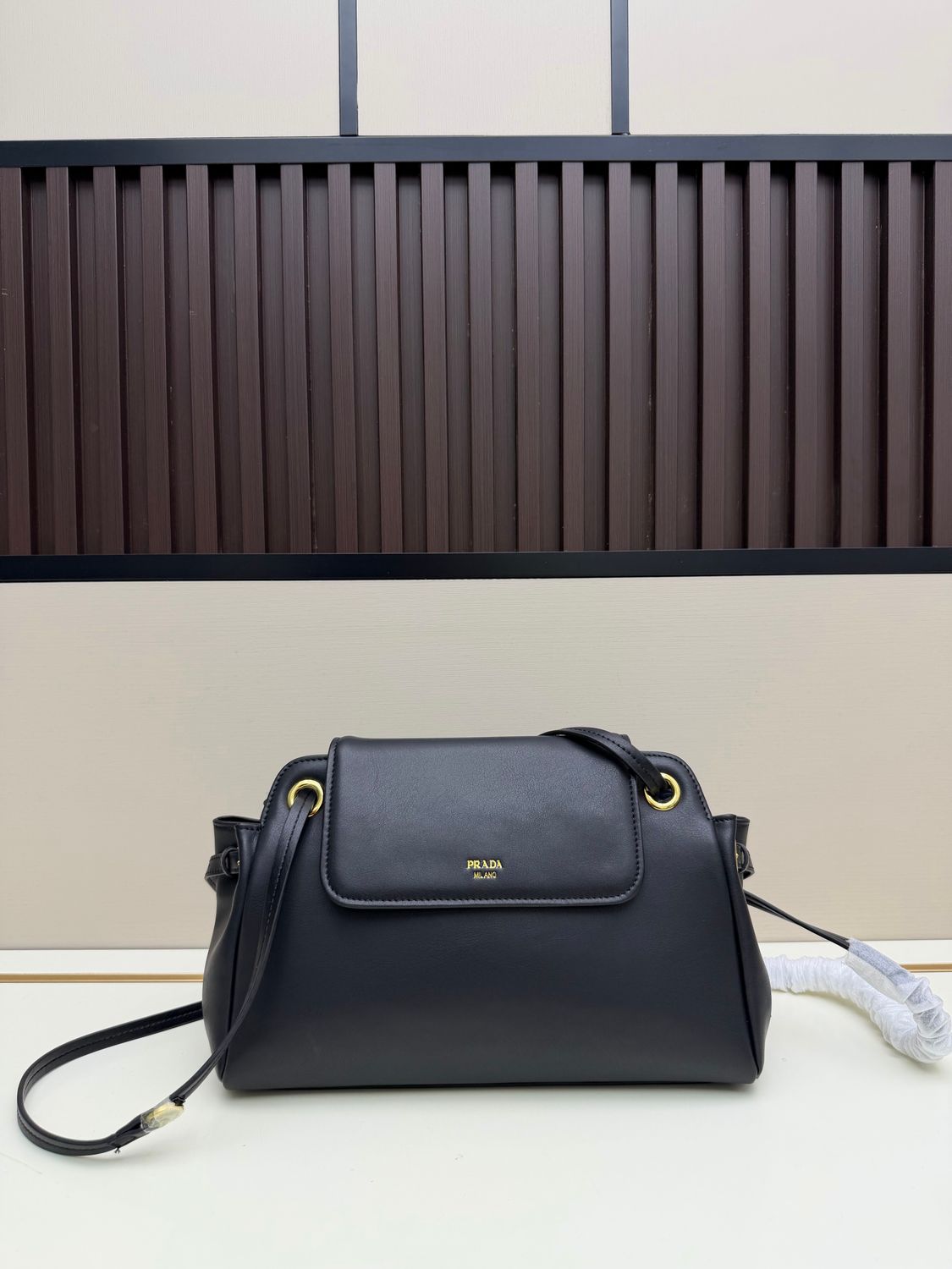 Prada carry women bag PTRE13