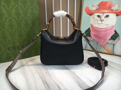 Gucci Dinna small women shoulder bag GHCE19