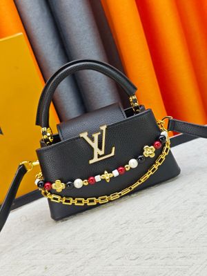Louis Vuitton capucines bb whyknor mm women crossbody bag ODTF11