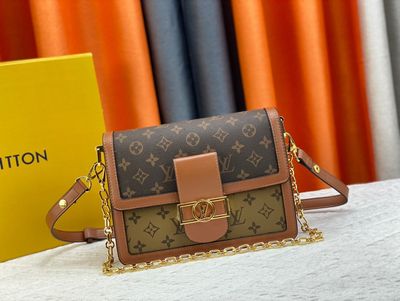 Louis Vuitton dauphine mm crossbody bag ODTF17