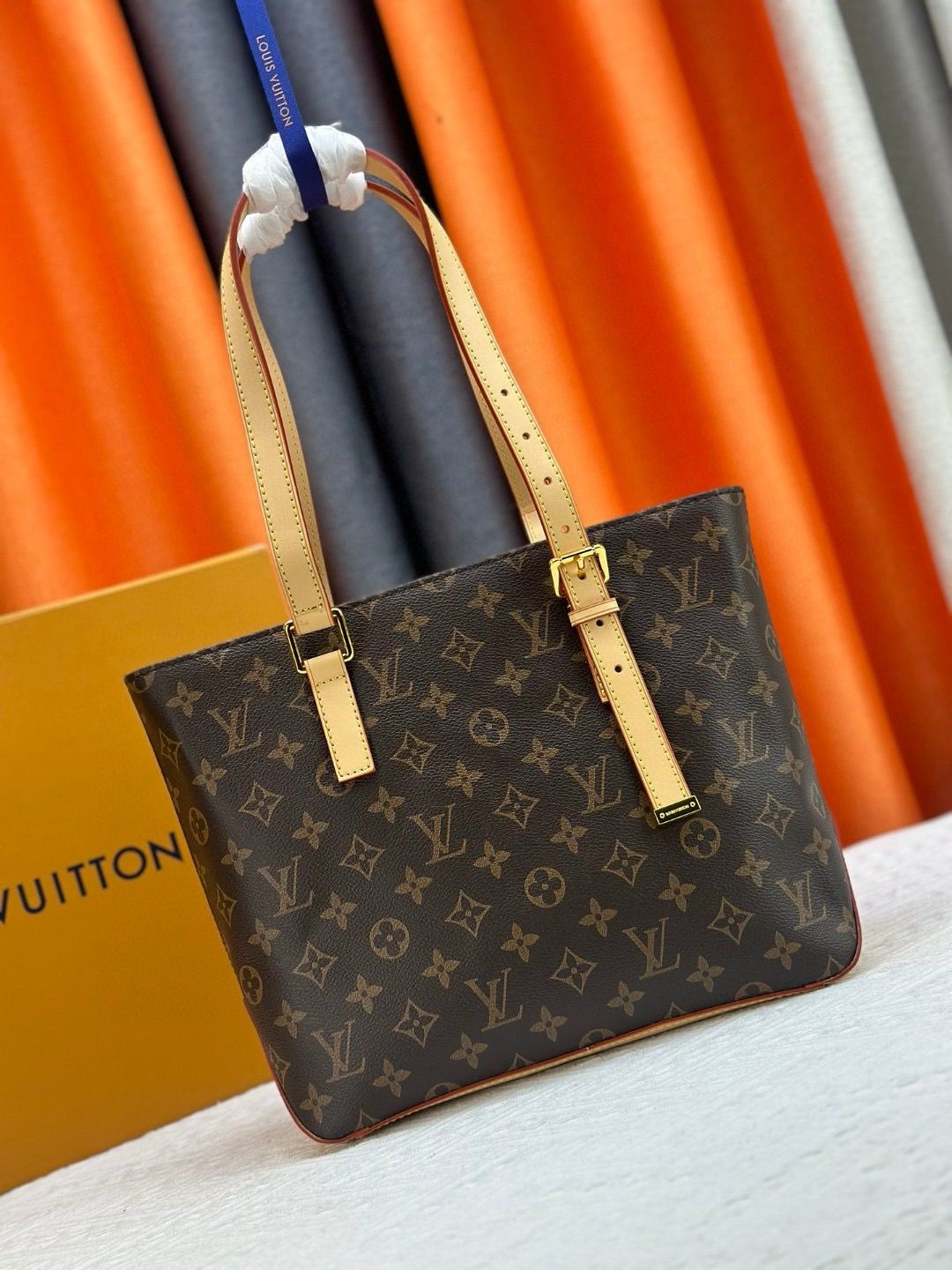 Louis Vuitton cabas piano monogram shoulder bag OIBF12