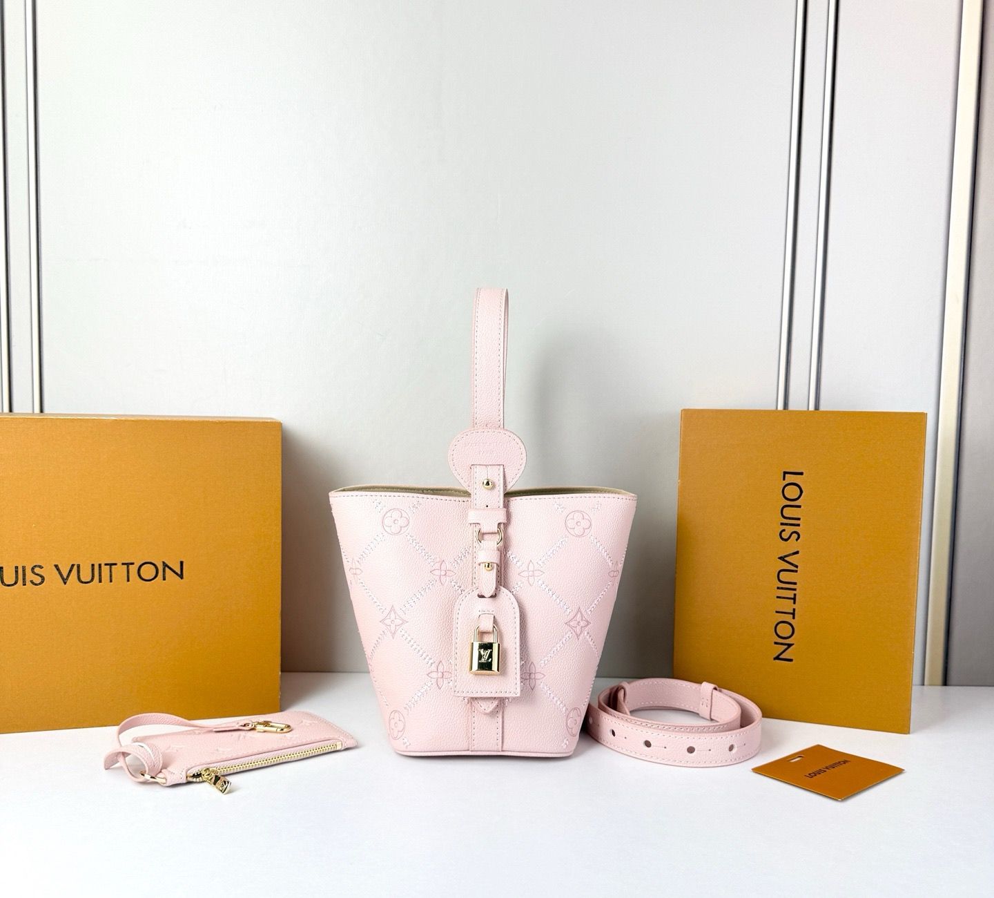 Louis Vuitton all in bb bucket shoulder bag OIBF13