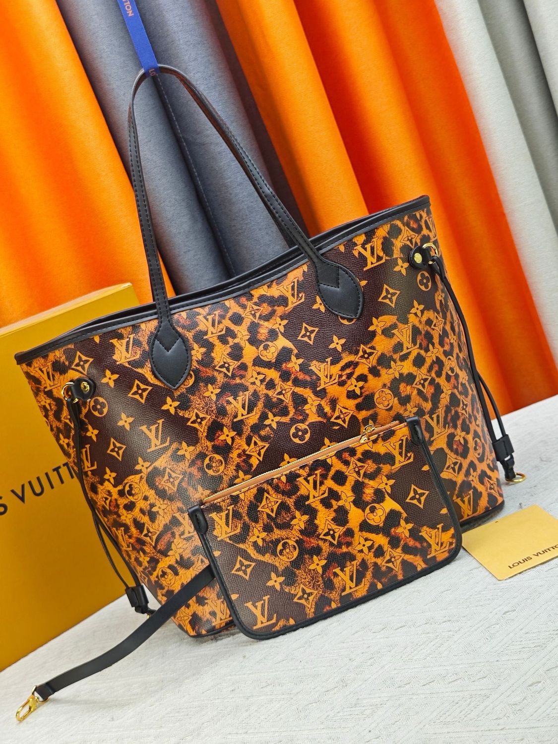 Louis Vuitton neverfull leopard shoulder bag OIBH02