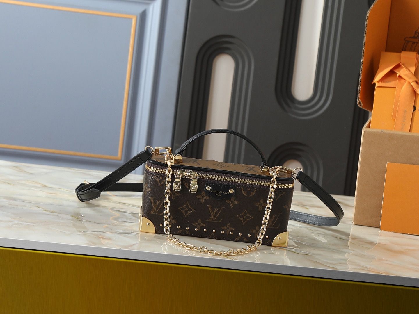 Louis Vuitton Trunk crossbody bag ODTI01