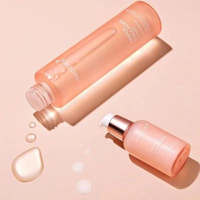 MEDICUBE - Triple Collagen Toner - Giliai drėkinantis tonikas, kuris pagerina odos elastingumą ir padeda atkurti tolygų veido atspalvį.