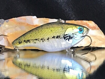 B52 Lipless