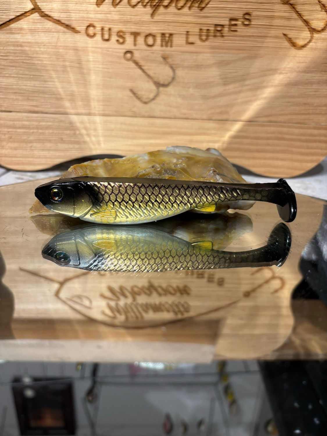Phantom 5 - Golden Shiner