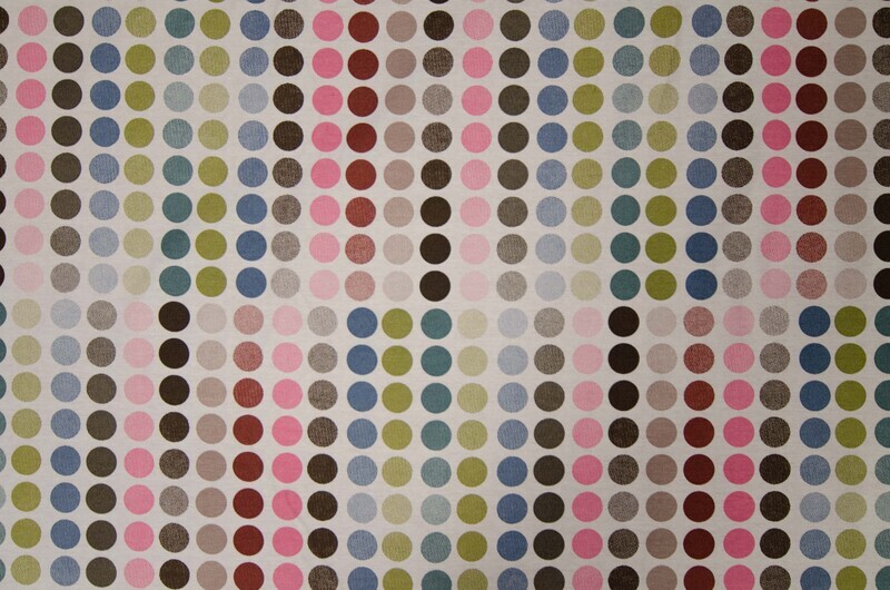 Hemtextil -  "Runda Prickar"