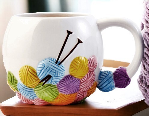 Ceramic mug with motif - ball of yarn and knitting needles