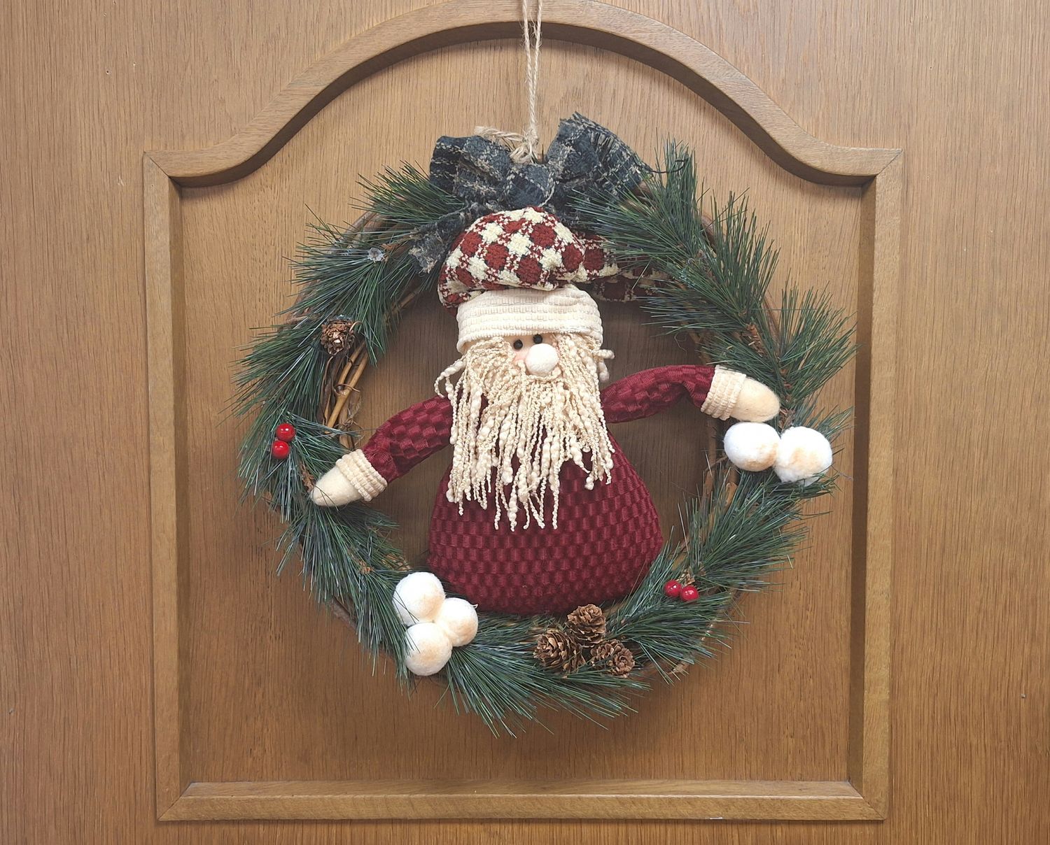 🎄 Christmas Wreath with Santa Gnome – approx. 40 cm