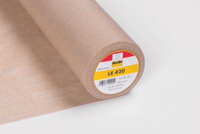 🧵 Vlieseline LE 420 – lätt strykbart mellanlägg för läder, mocka och värmekänsliga tyger