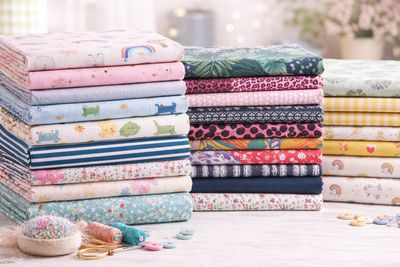 Tyg – Skapa med färg, form och fantasi