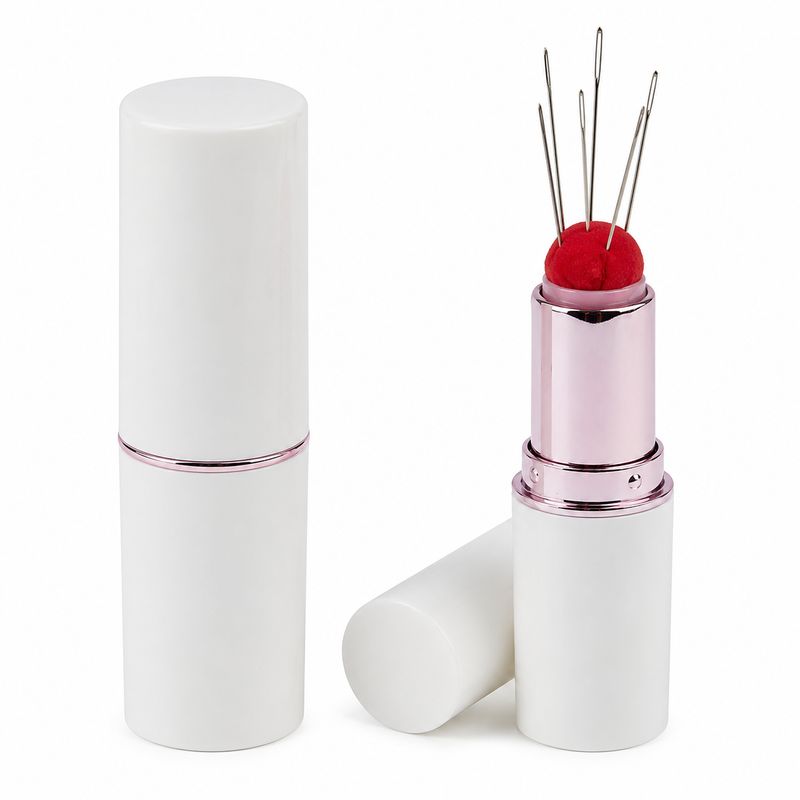 💄 Hemline Needle &amp; Pin Case – Nåldyna med 5 synålar (2:a sortering)