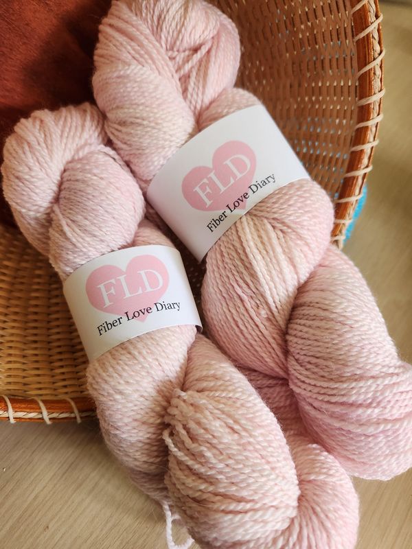 SW BFL / Bamboo 70/30 Blushin' Russian