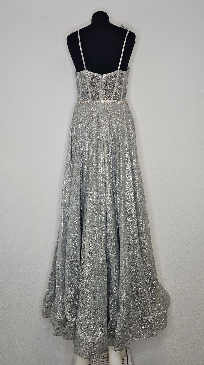 Kleid Silber