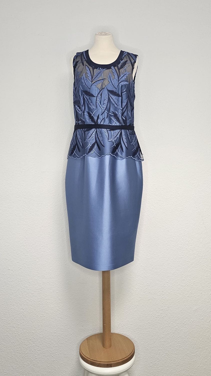 Blau Blau