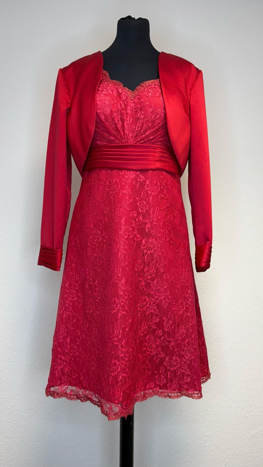Kleid Rot