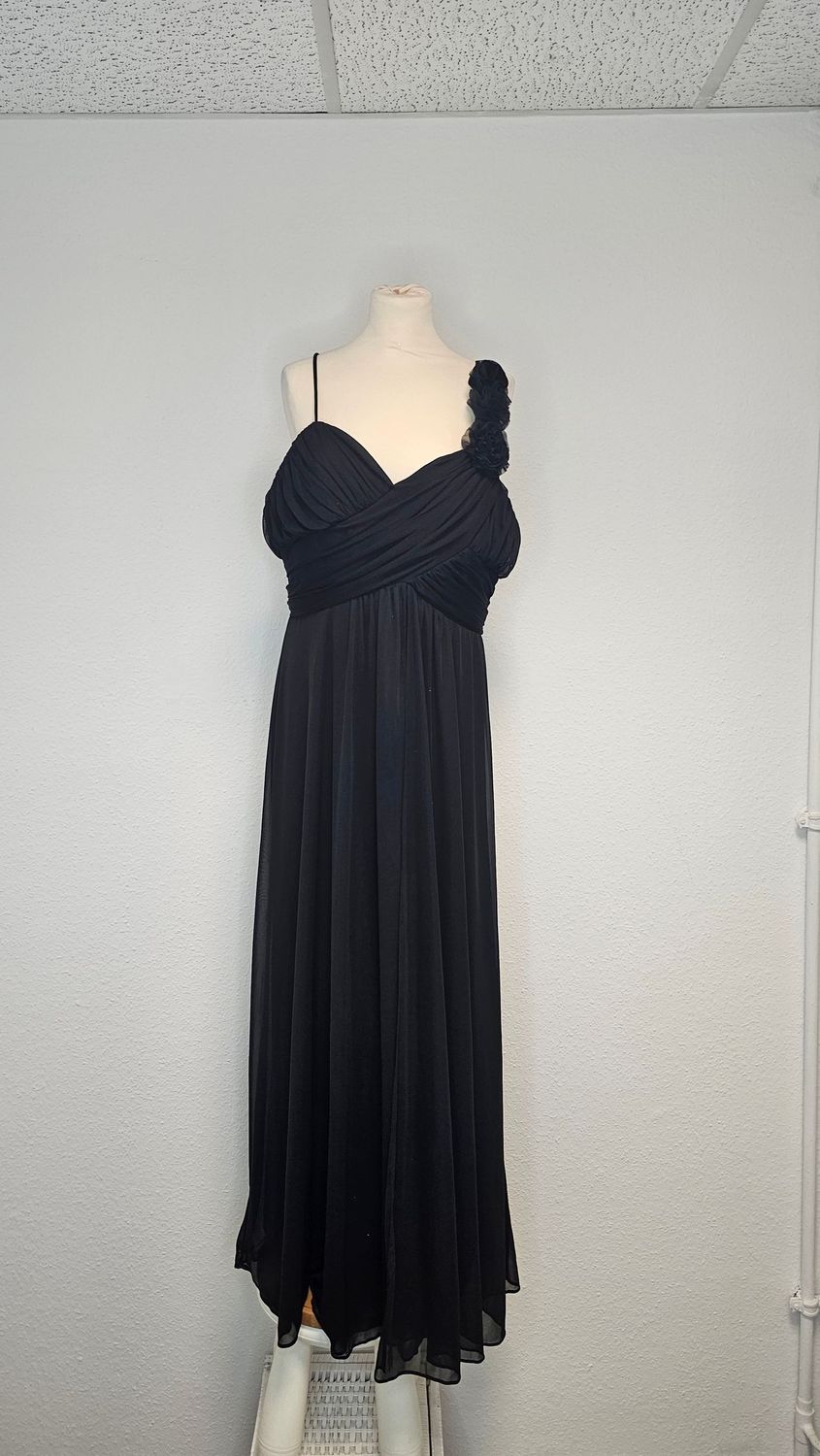Kleid Schwarz