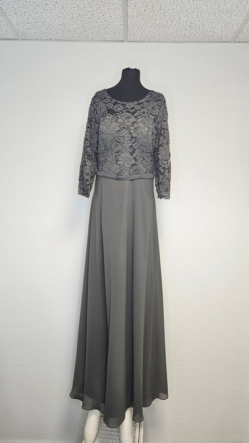 Kleid Grau