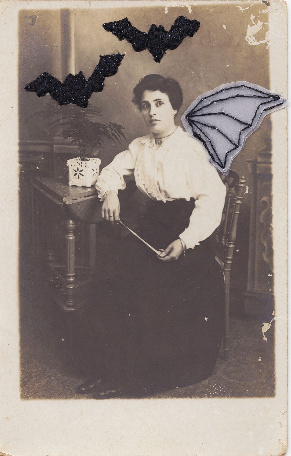02. BATWOMAN