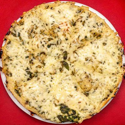 ​Pesto Pizza with Gouda Cheese (30 cm)