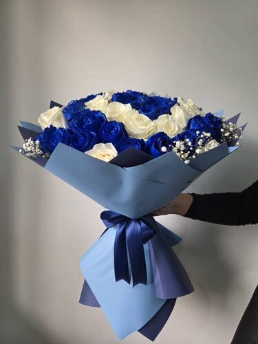 Arreglo Imponente de 50 Rosas