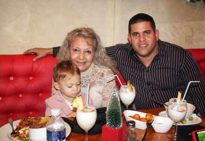 Cena con recogida y retorno a casa (4 personas) a consumir 88 usd