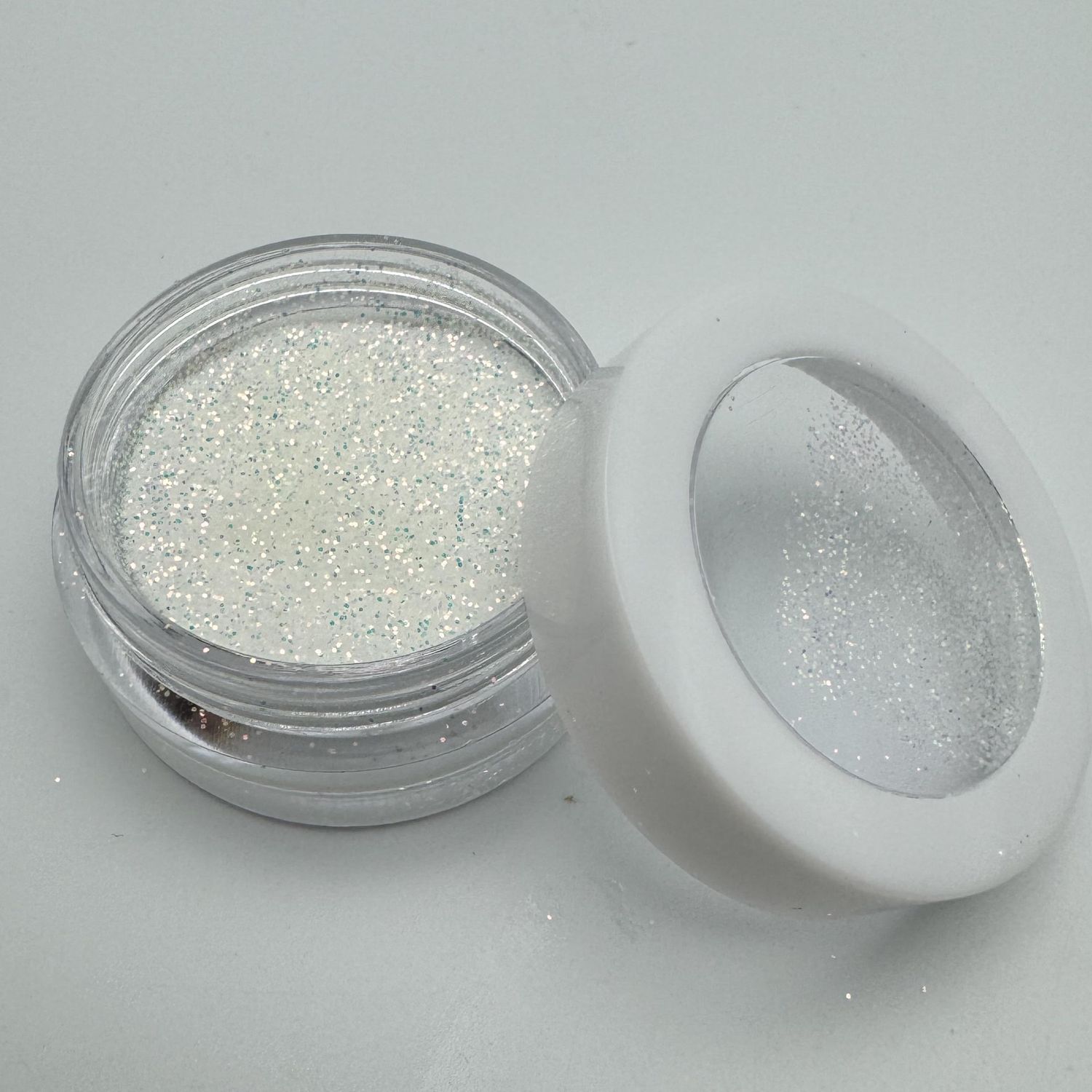 Glow Glitter, Variation Name: Iridescent