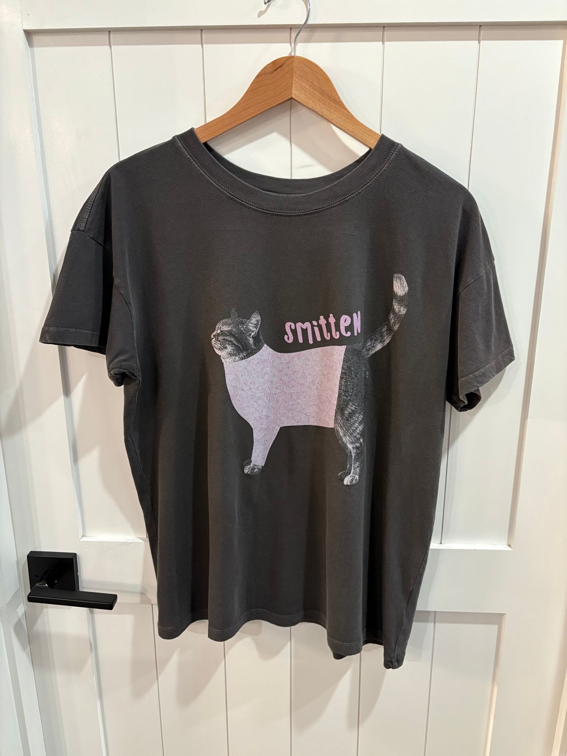 Smitten Kitty | Oversized Tee