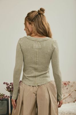 Mountain Escape Ribbed Henley Top