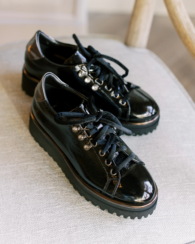 Art. E686M Naplak Nero Patent Black Rhinestone Sneaker