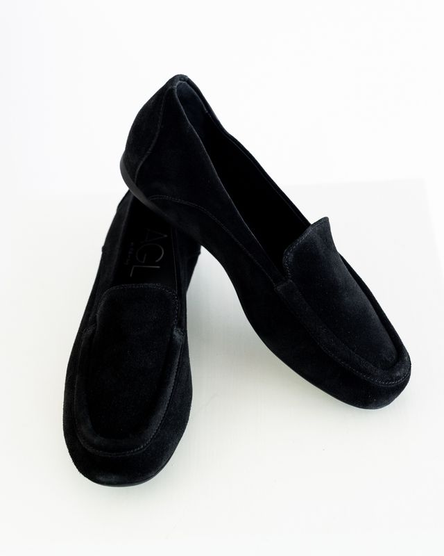 Ena Nero Loafer