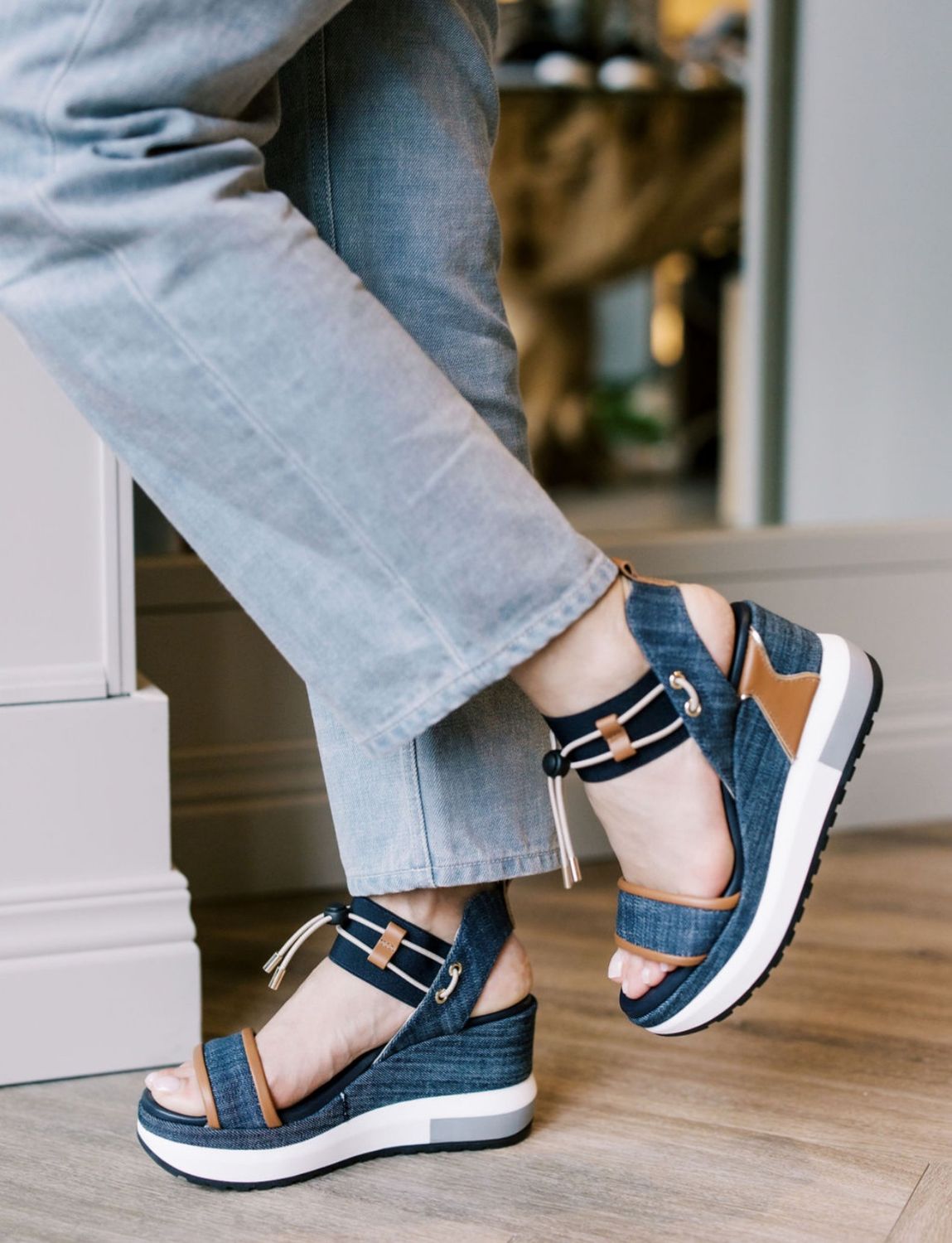 Jeans Utility Wedge Cognac Straps (513600)