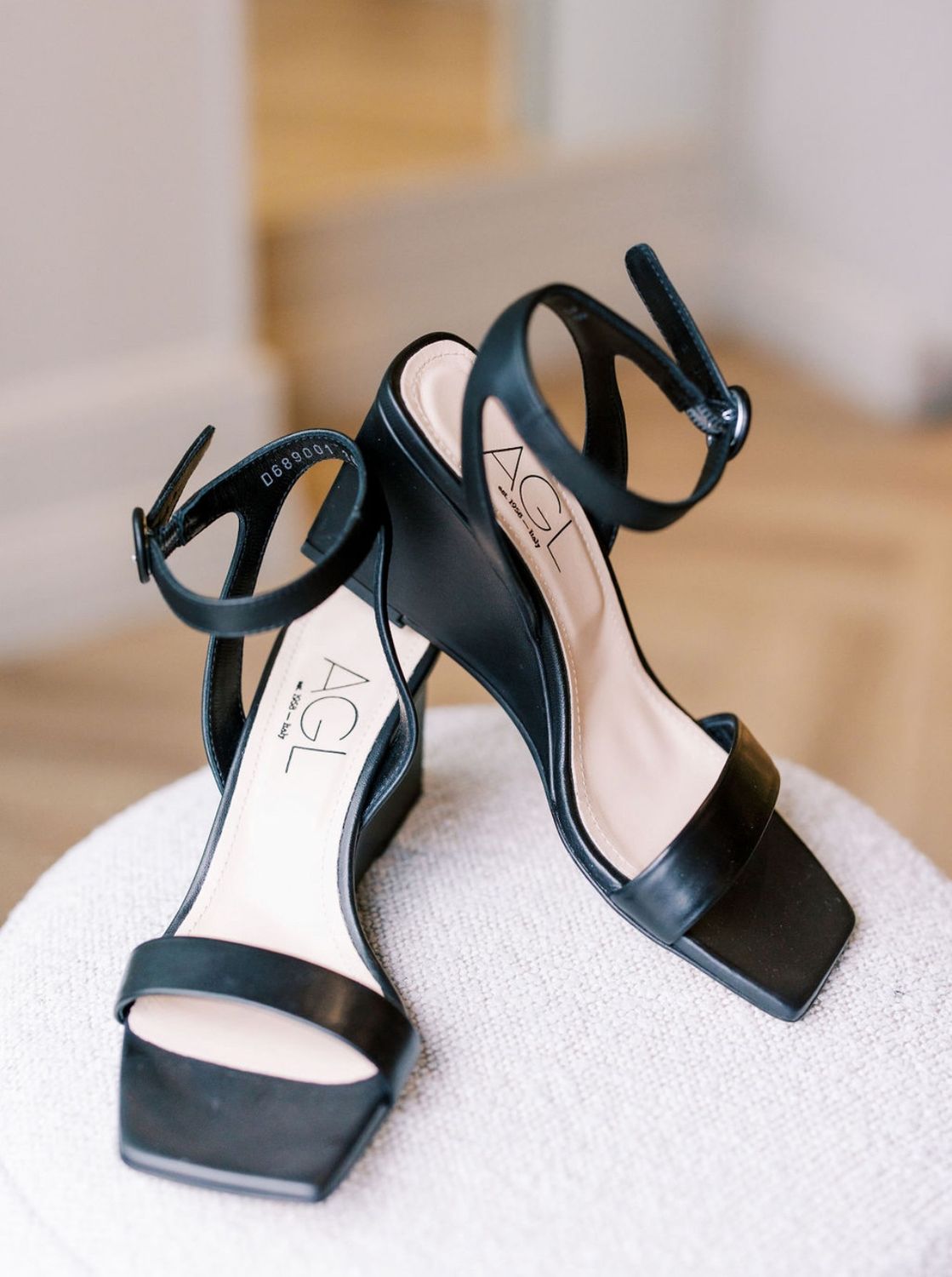 Mimi Sandal Nero Wedge