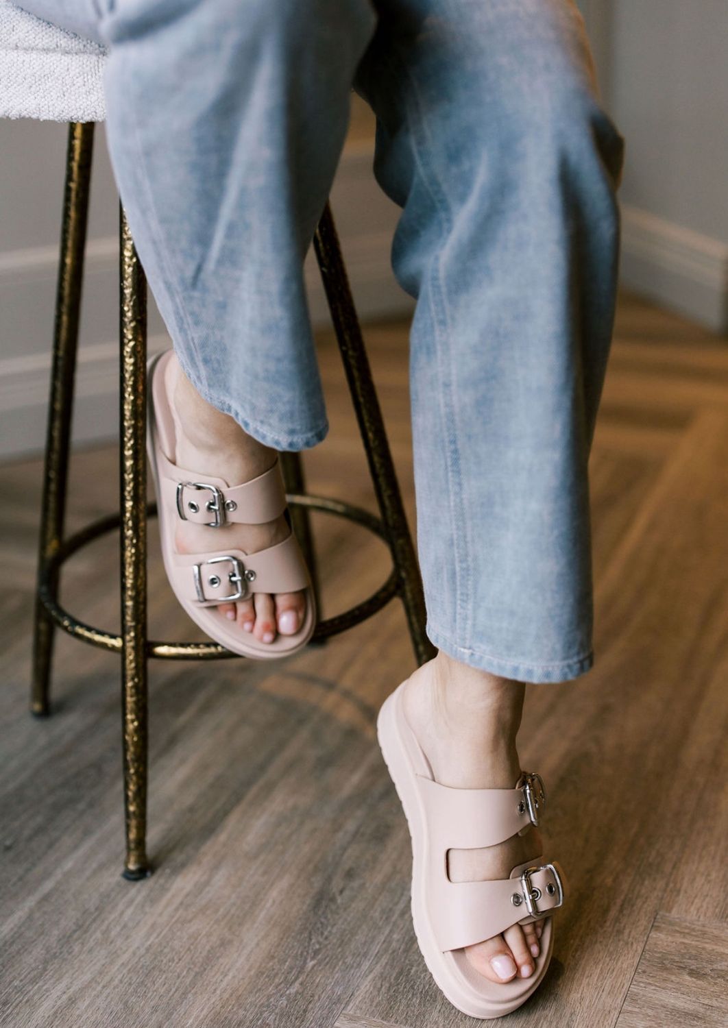 Armenia Nude Buckle Slide (513700)