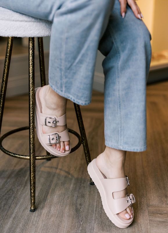 Armenia Nude Buckle Slide (513700)