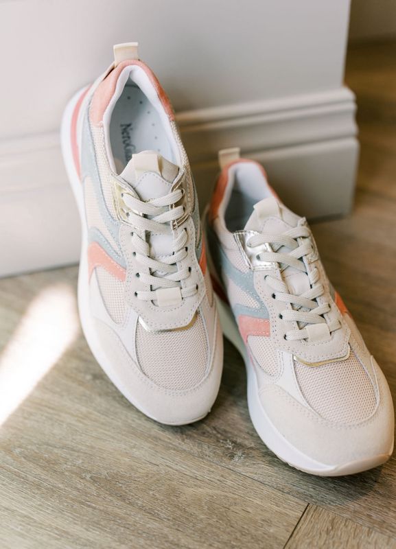 Velour Yogurt/Poppy Blue/Pink Sneaker