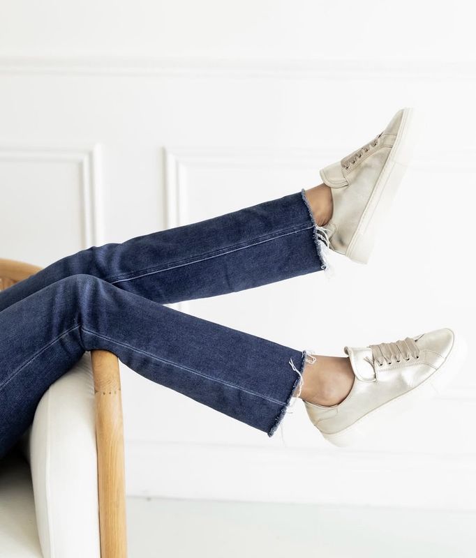 Edda Sandy Milk Sneaker