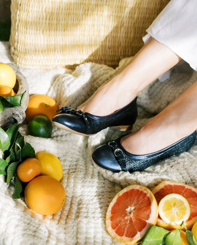 Mae Navy Flat