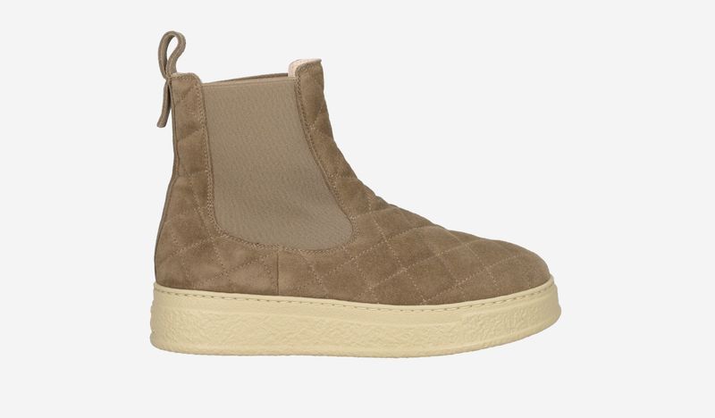 Giuly Beat Quilted Taupe Bootie